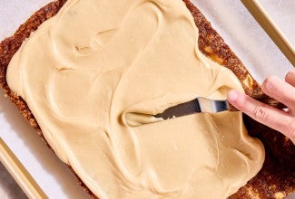 penuche frosting on top of apple cake